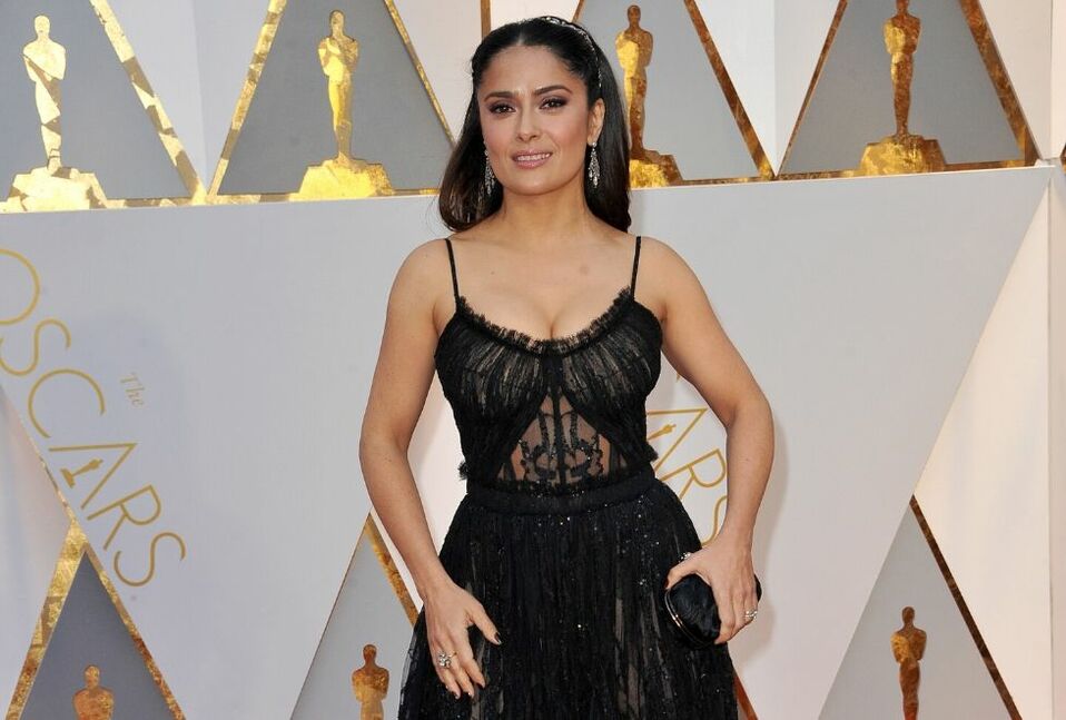 Salma Hayek recordó al actor Cameron Boyce con una foto en Instagram/Foto: Shutterstock