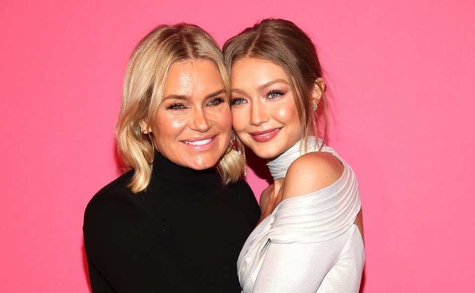 Yolanda Hadid, la madre de Gigi, ¿escondió a Ghislaine Maxwell? (Foto: Instagram @yolandahadid)