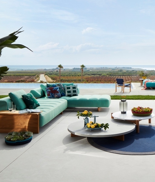 Cassina presenta su nueva colección de mobiliario para este verano