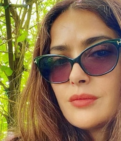 Salma Hayek comparte foto con su mamá ¡y están igualitas! (Foto: Instagram)
