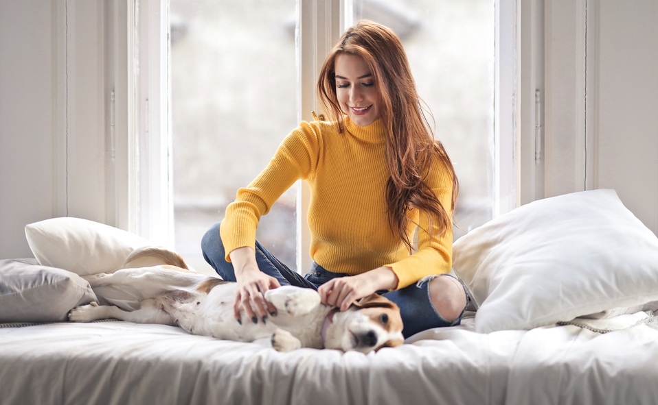 Día del Perro: Las mujeres prefieren una mascota ¡que un novio! (Foto: Pexels)