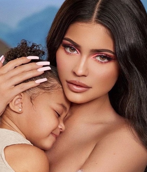 Kylie Jenner le compró a su hija Stormi un pony de $200 mil dólares (Foto: Instagram)