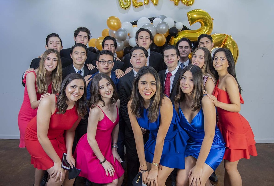 María José Sánchez, Ale Martínez, Gaby Abugaber, Ana Paula Mata, Dany Martínez, María Ale Salazar, Jorge Chio, Rolando Guevara, Jorge Armando Ramírez,
