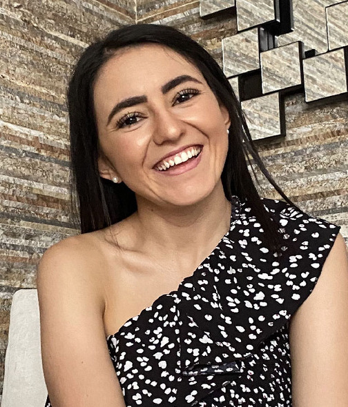 Natalia Ayon licenciada en imagen