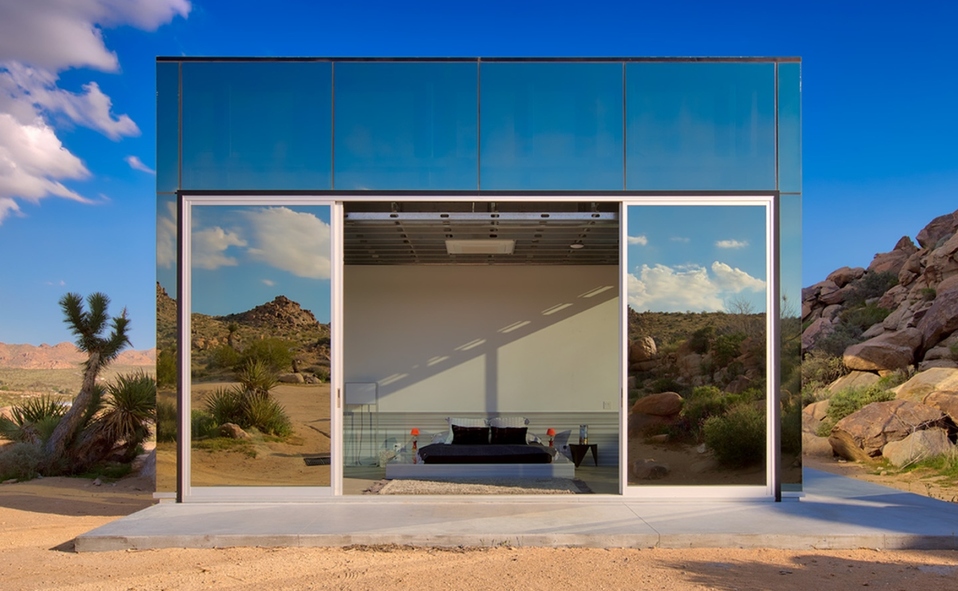 Invisible House en California