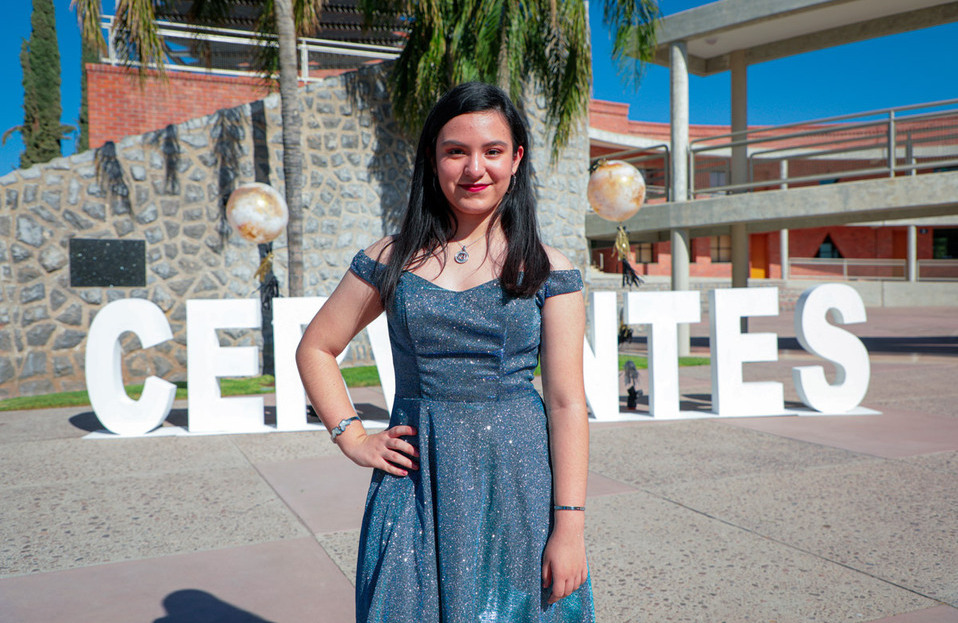 Blanca y sus compañeros de generación fueron sorprendidos por su graduación de secundaria (Fotos: Cortesía)
