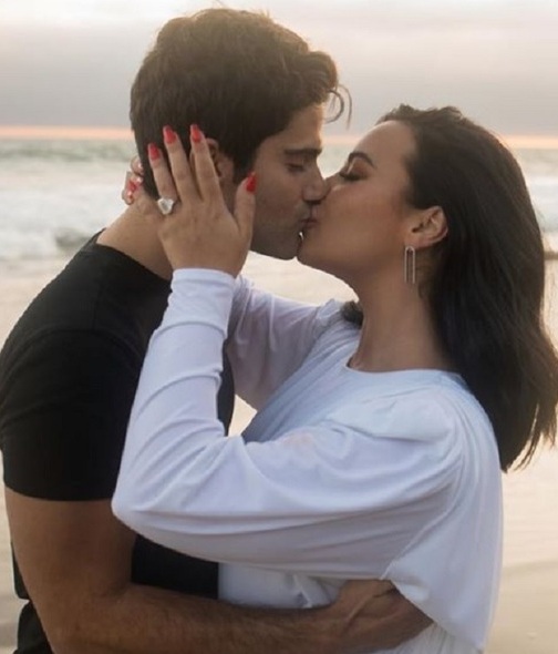 ¡Demi Lovato esta comprometida con Max Ehrich! (Foto: Instagram)