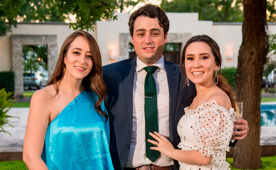 María, Sebastián y Danila
