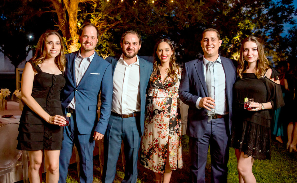 Regina, Luis Fernando, Bichara, Paty, Juan Carlos y Jimena