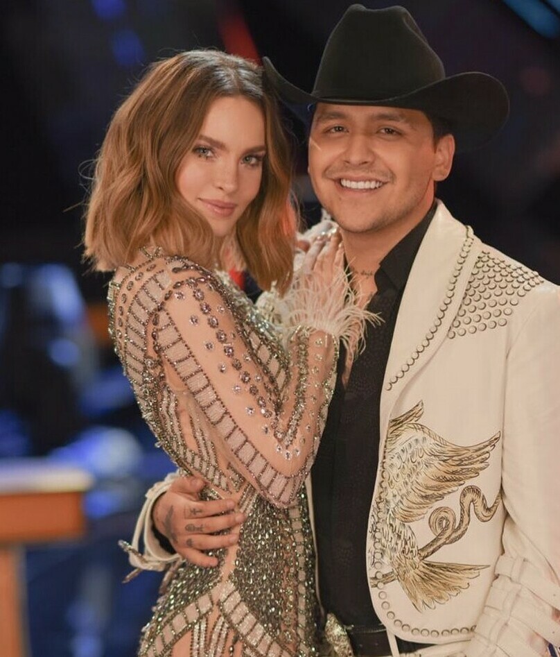 Belinda y Nodal interpretaron uno de los éxitos del cantante en el reality show (Foto: Instagram).