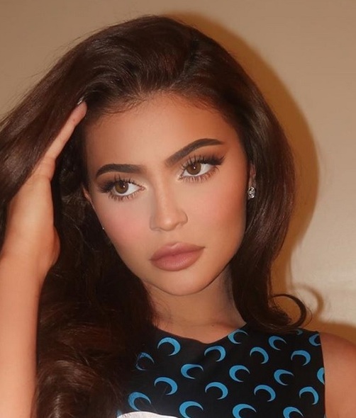 Kylie Jenner festejó sus 23 años en un corsé de cristales (Foto: Instagram)