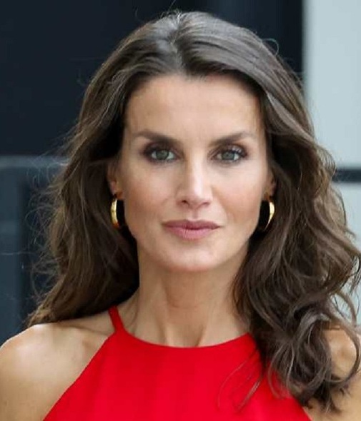 Reina Leitiza y el vestido rojo que toda chica debe tener (Foto: Reuters)