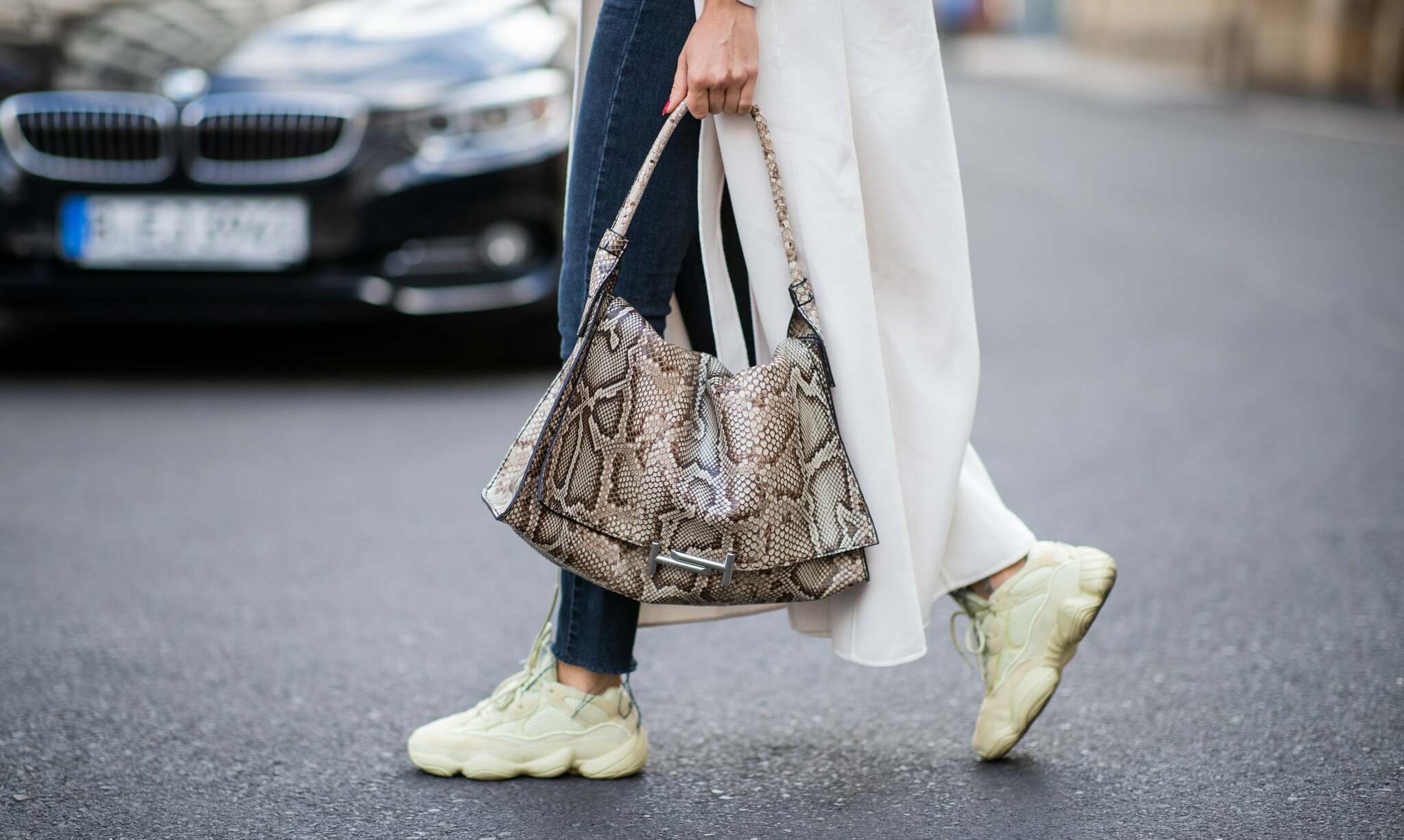 Las tendencias para este 2020 apuntan a los tacones chunky, las sandalias con tacón bajo y las plataformas altas de tacón corrido.