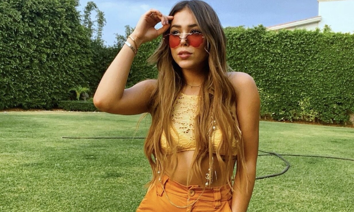 Los crop tops son un básico de su armario.