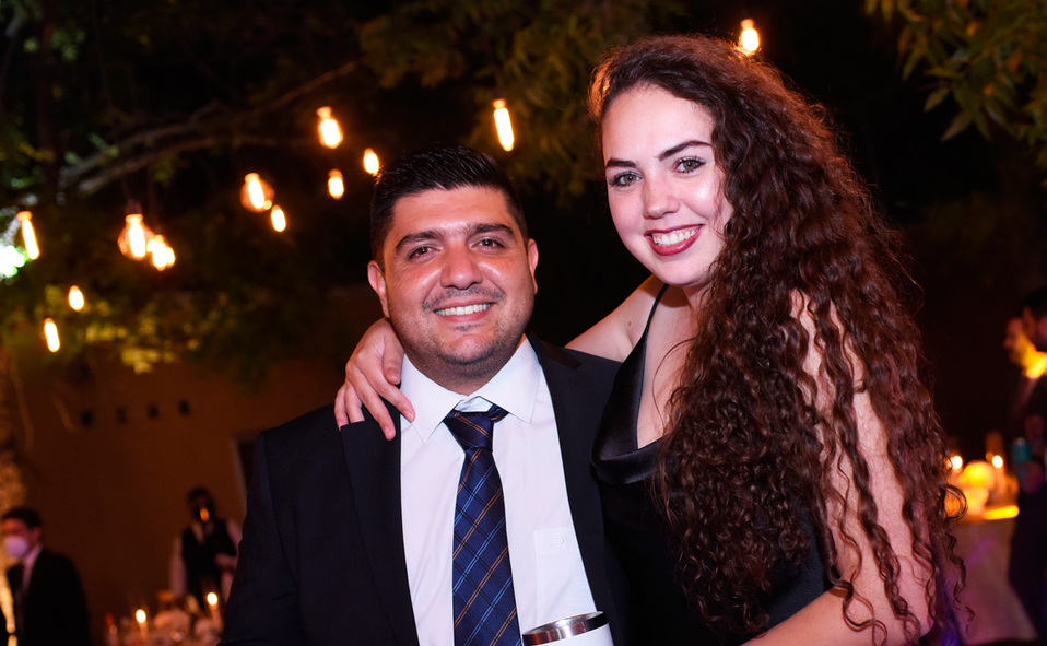 Luis y Endora