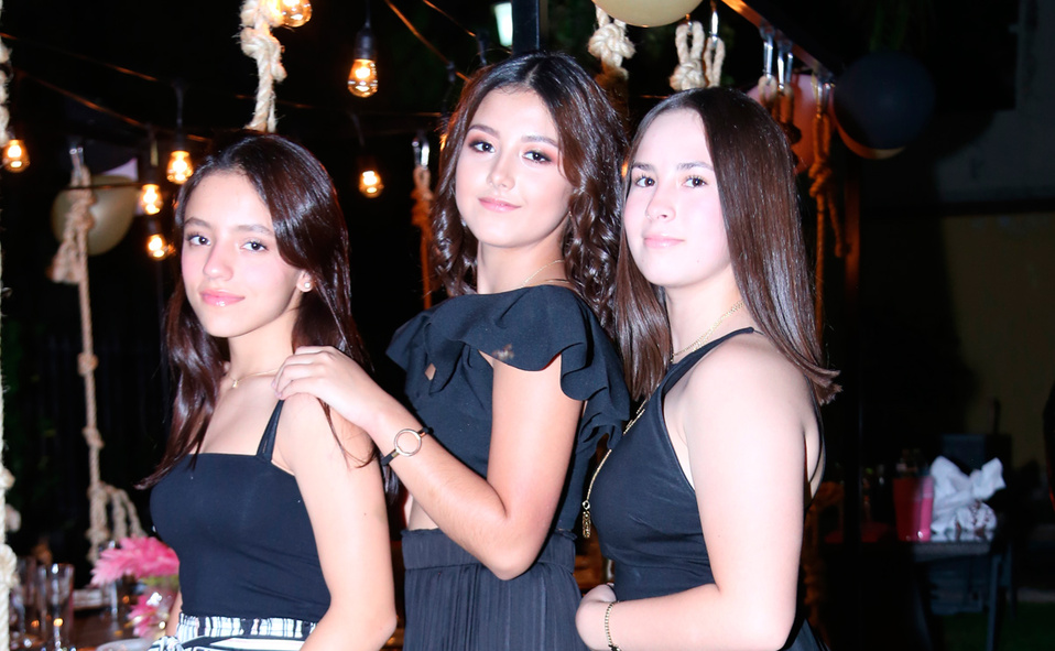 Valeska, Isabella y Regina