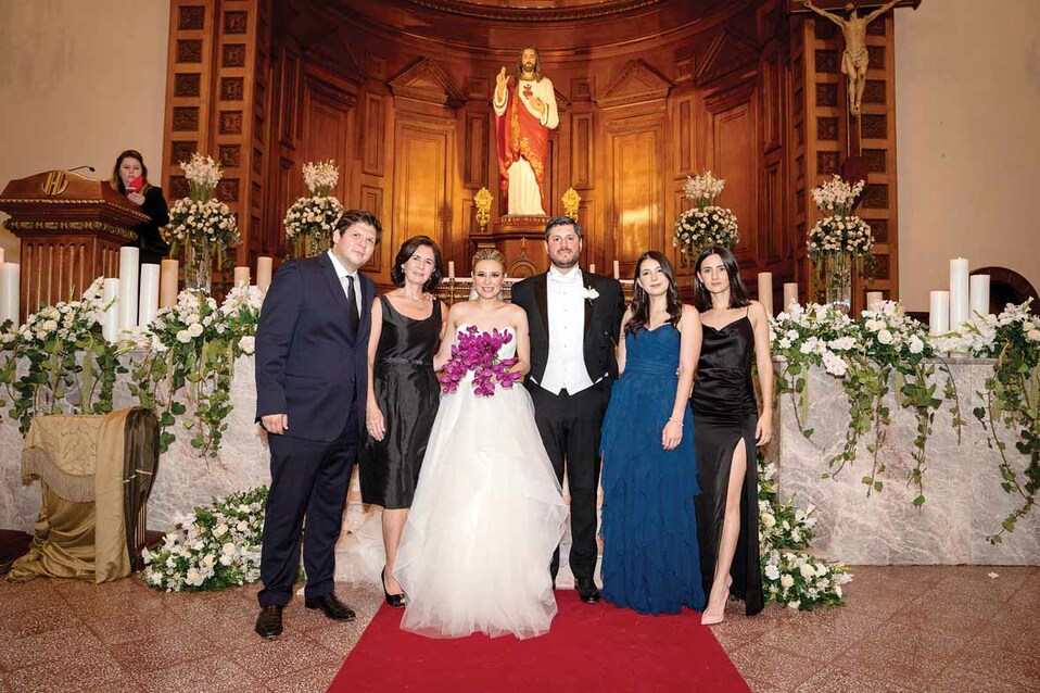Juan Haeberli, Valeria Garcìa, Andrea Loperena, Mauricio García, Valeria Haeberli y Frida Haeberli  / Foto: Monlee Photo & Film