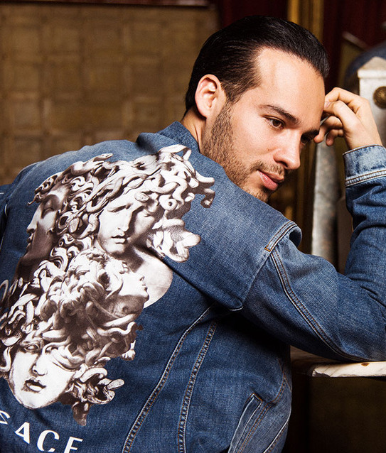 Ari Tinajero.