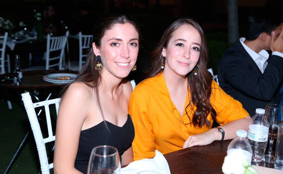 Camila y María