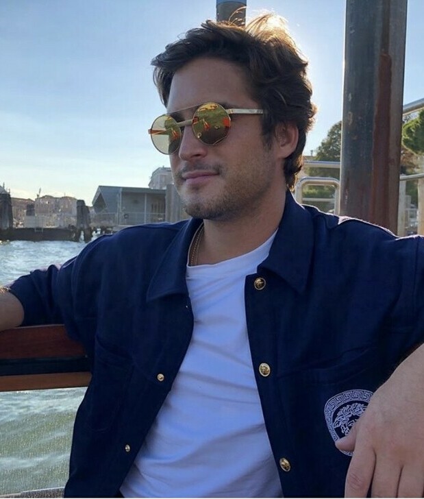 Diego Boneta llegando a Venecia (Foto: Instagram).