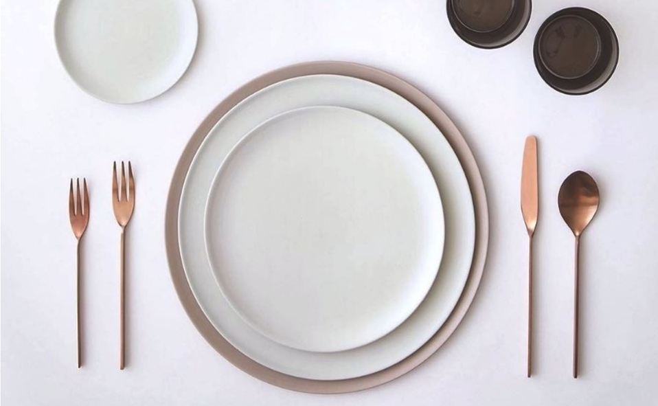 La firma Herdmar y el diseñador Miguel Soeiro presentaron cubiertos muy minimalistas. (Imagen cortesía Herdmar).