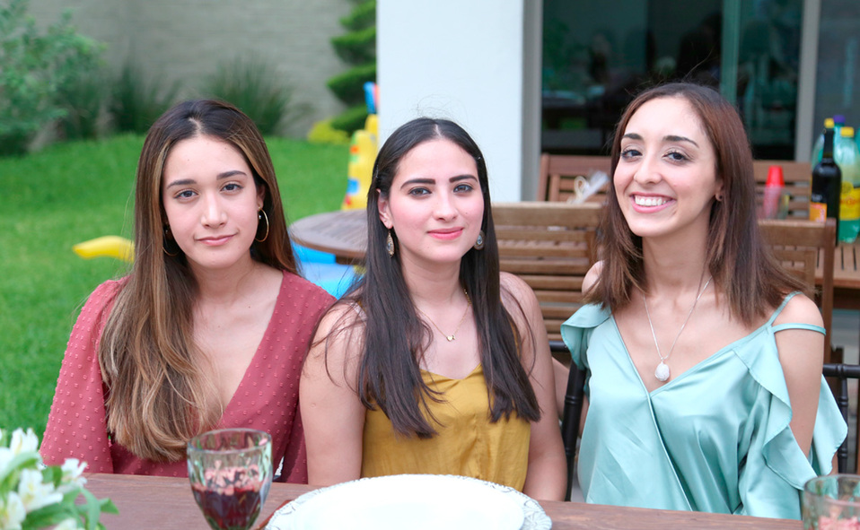 Ana Luisa, Valeria y Karime