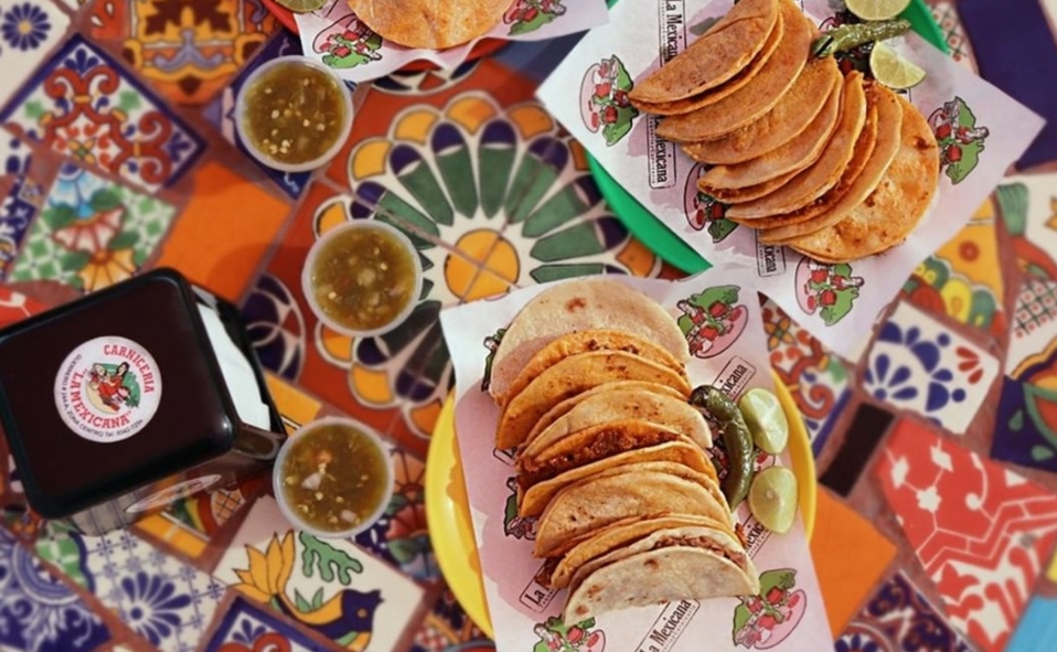 Los tacos de La Mexicana no pueden faltar en tus festejos patrios.