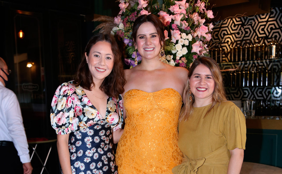 Andrea, Victoria y Sammy