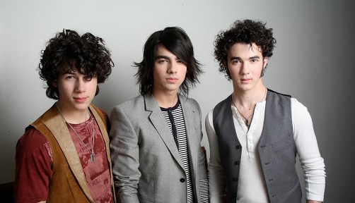 Los hermanos aparecieron notablemente en Disney Channel en Hannah Montana