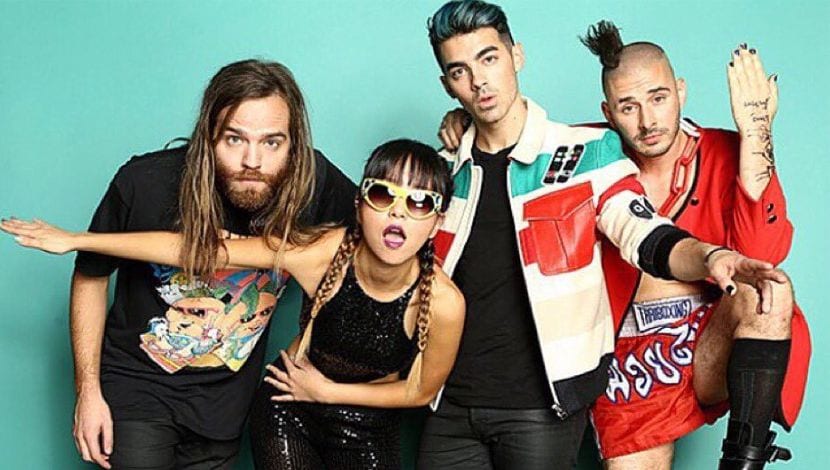 Joe formó su propia banda de dance-rock DNCE
