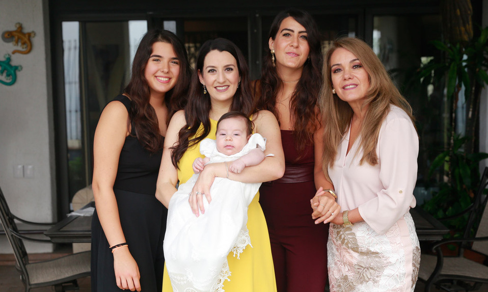 Balbi Iga, Cristy Iga, Valentina Delgado, Dany Iga y Cristina Martínez de Iga / Fotos: Daniel Saldívar