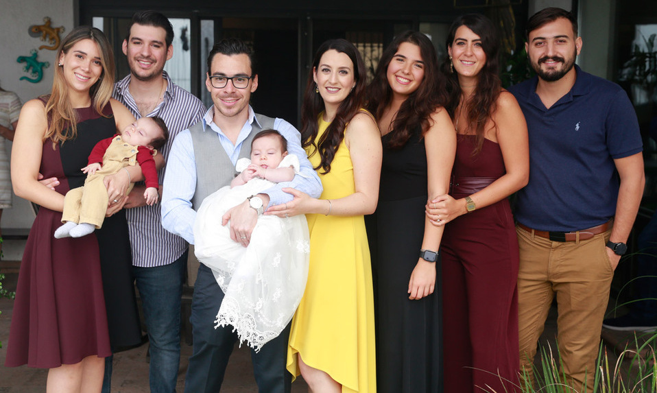 María Tobón de Iga, Pedro Iga, Lorenzo Iga, André Delgado, Cristy de Delgado, Valentina Delgado, Balbi Iga, Dany Iga y Marcelo Calderoni / Fotos: Dani