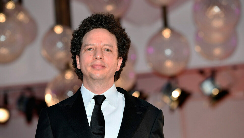 Michel Franco en la alfombra roja de "Nuevo Orden" en Venecia (Foto: Cortesía).
