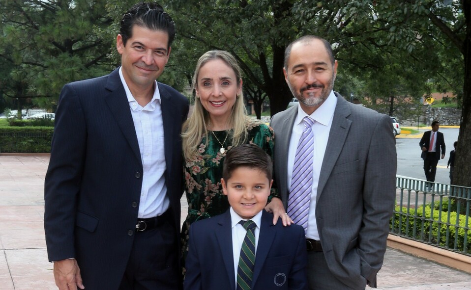 Alejandro Miñarro, Marise de Miñarro, Lucas Miñarro y Roberto Moreno. FOTO: OMAR VALDEZ