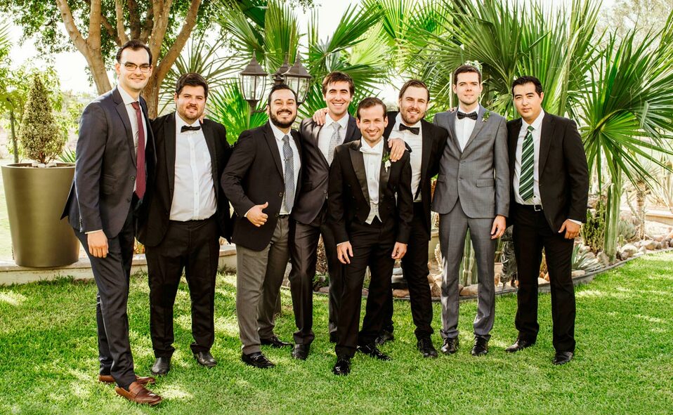 Amigos del novio. Eugenio, Eduardo, Daniel, Andrés, Juan Carlos, Alejandro, Mauricio y Alfredo