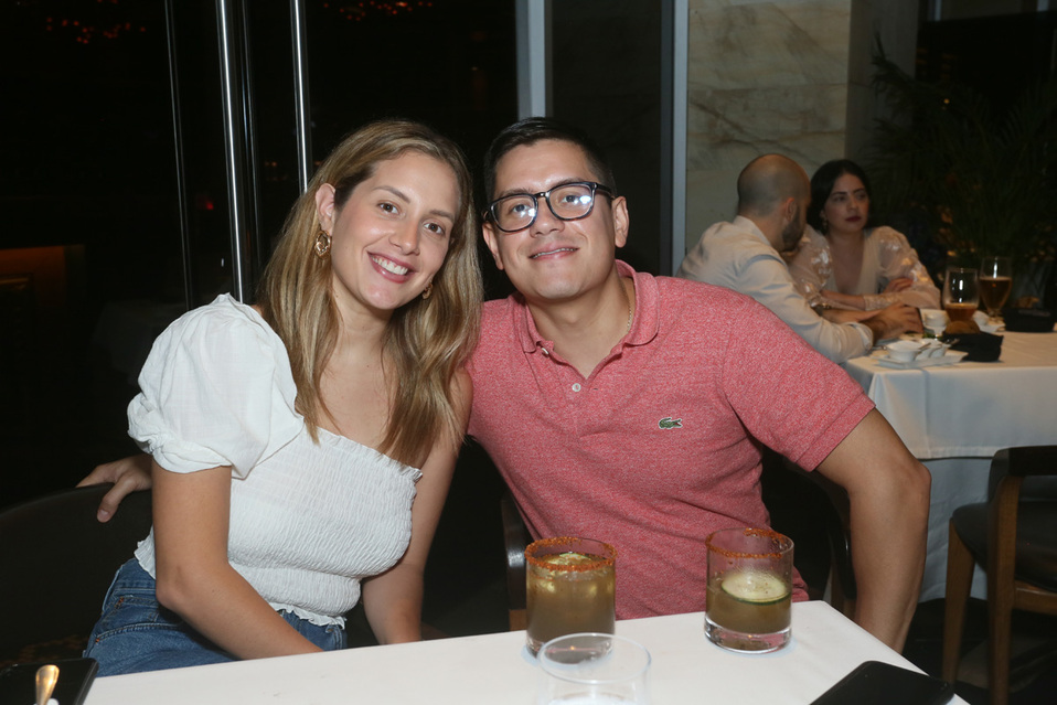 Isabella Elizondo y Caleb MartÍnez