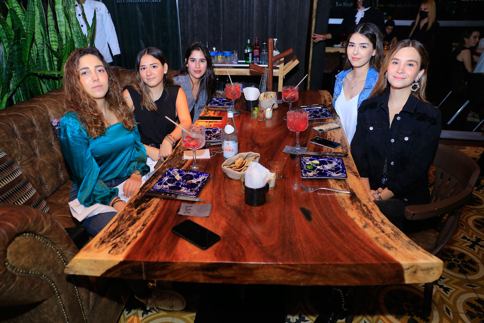 Marifer Ayala, Clarissa Cañamar, Titi Garza, Annia Elizaldi e Ivana Ayala