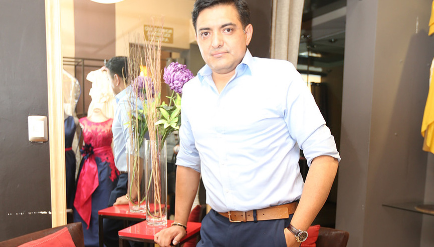 Adrián Yoldit diseñador de moda