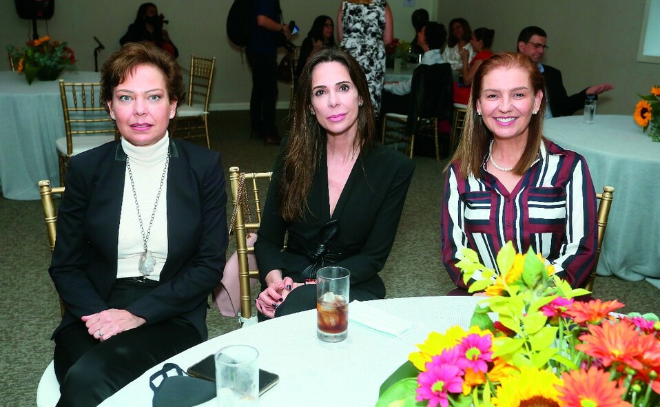 Fernanda Elizondo de la Garza, Marisol Torre de Navarro y Gabriela Bueno de Melo