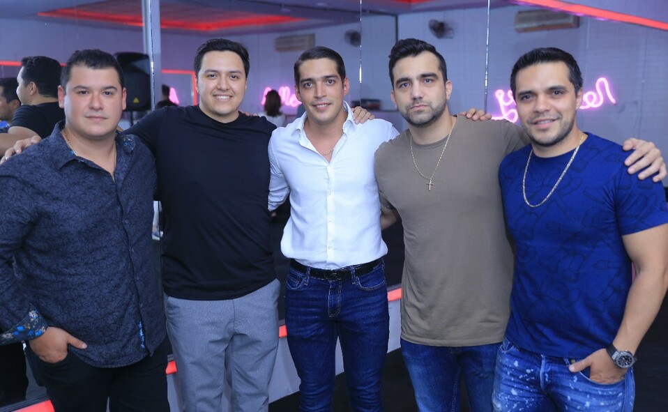 Gonzalo Ruiz, Max Silva, Mauricio Canales, Marcelo Petrocci y José Rodarte.  FOTO: DANIEL SALDÍVAR