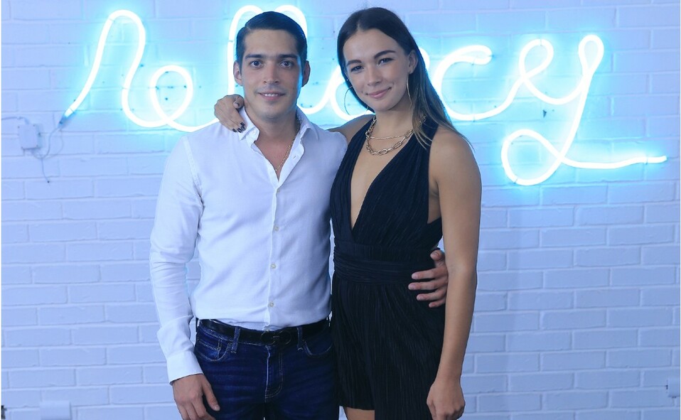 Mauricio Canales y Camila Saracho. FOTO: DANIEL SALDÍVAR