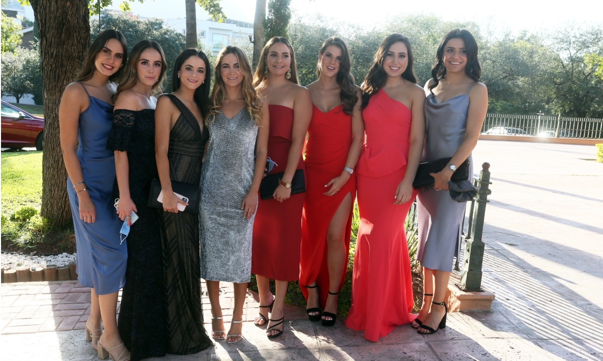 Lucía Garza, Michelle Almada, Lorena Ruiz, Ana Garza, Inés Berrón, Camila Álvarez, Andrea Kalifa y María José De la Garza / Foto: Omar Valdez