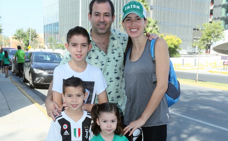José Alberto Azcúnaga, Mariana Quiroga de Azcúnaga, Eugenio Azcúnaga, José Alberto Azcúnaga y Mariana Azcúnaga