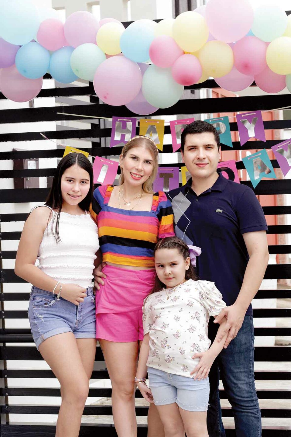 Sofía Reyes, Judith de de la Fuente, Héctor de la Fuente y Mariela de la Fuente / Foto: José Chang