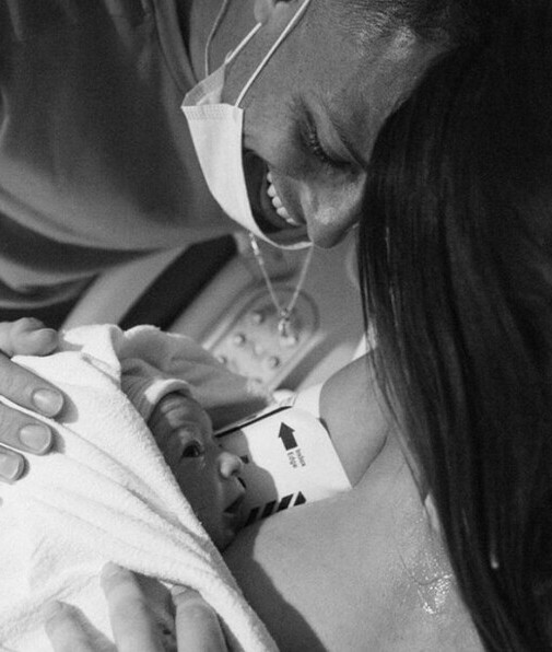 Nala, ella es la hija del 'Chicharito' y Sarah Kohan (Foto: Instagram)