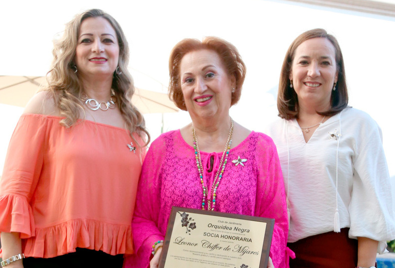 Sandra, Tita y Malena