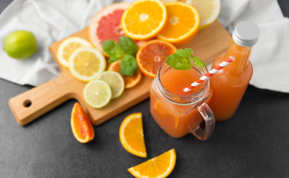 Naranja, limón y toronja