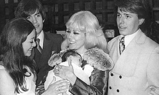 En 1985 volvió a casarse con Fernando Frade, con quien tuvo otra hija llamada Viridiana, quien trágicamente murió a los 2 años