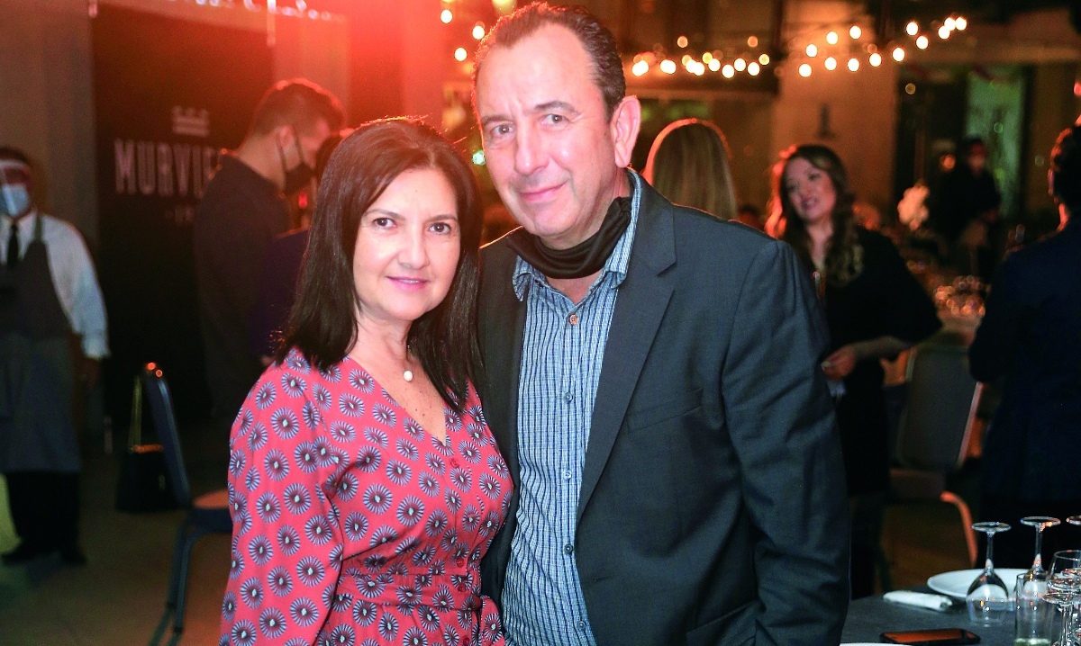Irma Martínez de Lobatón y Juan Bernardo Lobatón Foto: Daniel Saldívar