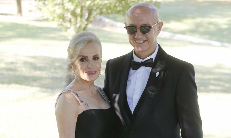 PAPÁS DEL NOVIO. Hortencia Meza de Altamirano y Juan Altamirano